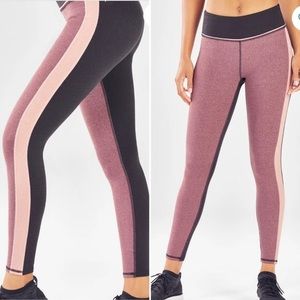 Fabletics powerhold